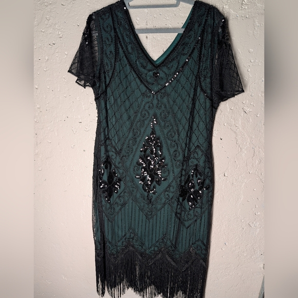 NWT Emerald Green Beaded And Sequin 1920s Style Flapper Dress - Picture 2 of 6
